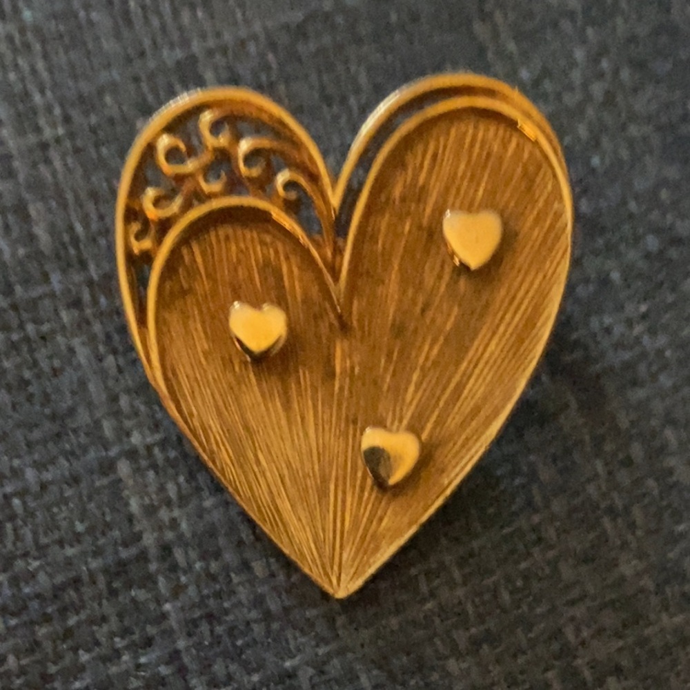 Vintage ROMA Brand Heart Brooch Pin broach